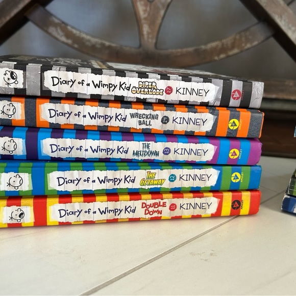Diary of a Wimpy Kid 13 books - Picture 3 of 3